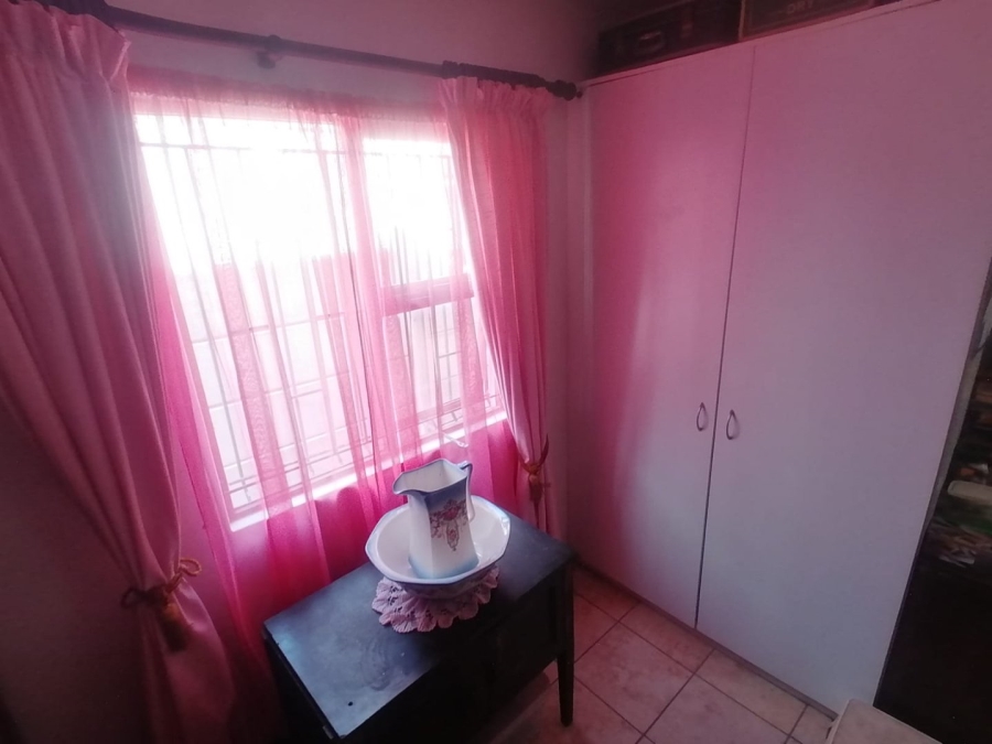  Bedroom Property for Sale in Bernadino Heights Western Cape